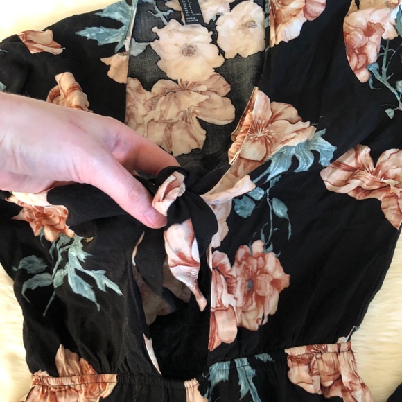 Jumpsuit - Picture 3 of 5